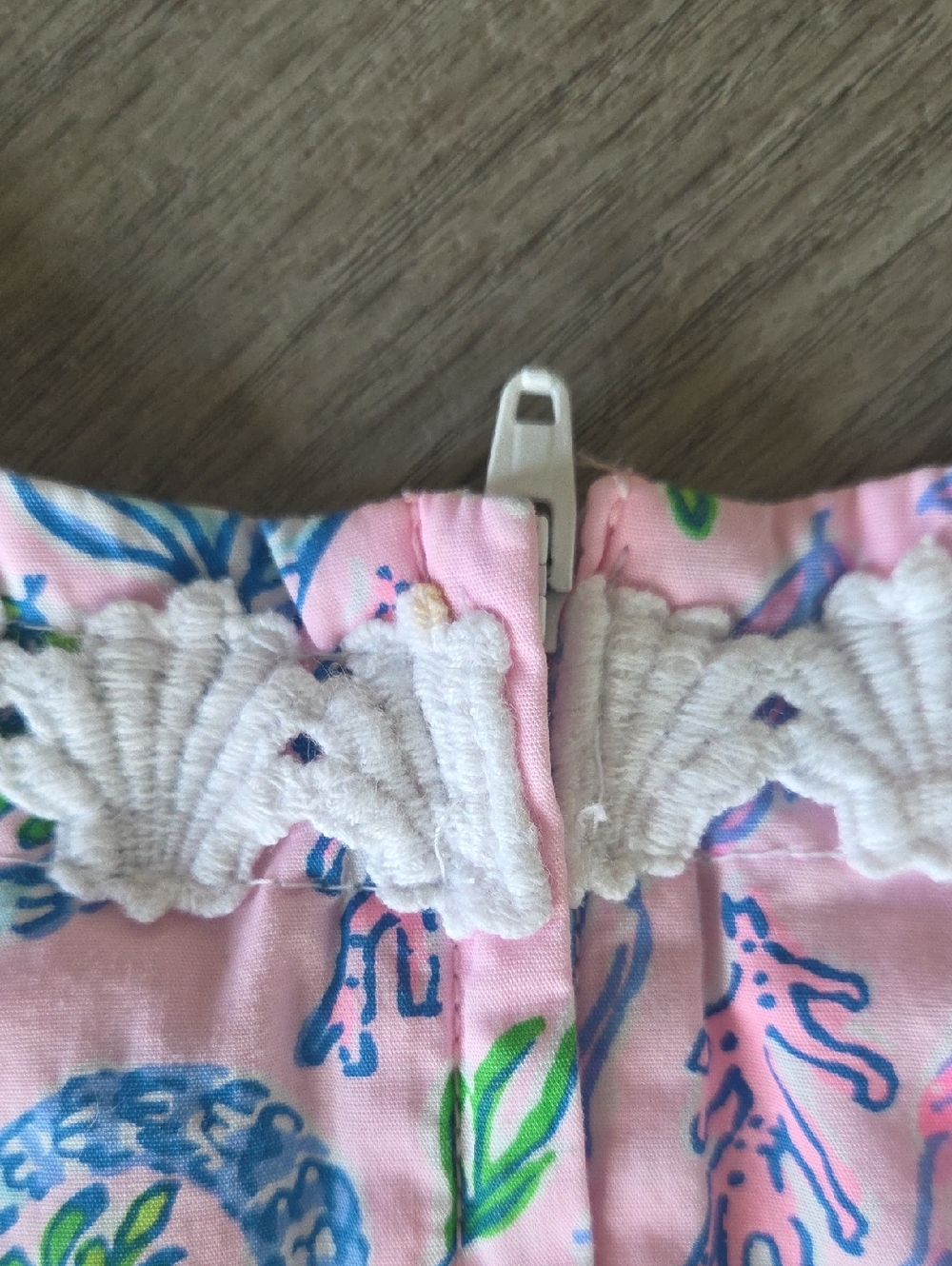 Little Lilly Pulitzer. Size 4. Mermaid Print. Shift Dress. ๐ง๐ปโโ๏ธ - Picture 11 of 13